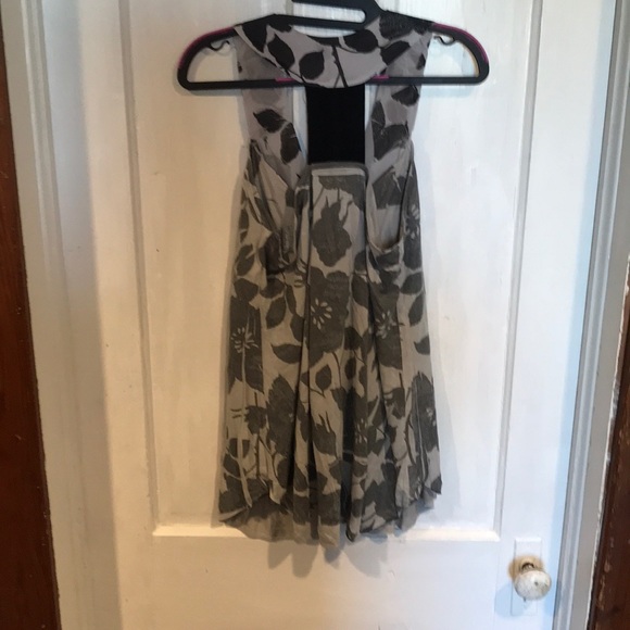 Daytrip tank - Picture 2 of 2